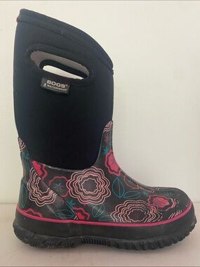 Bogs pull on classic posey pattern waterproof size 2 insulated slow gear